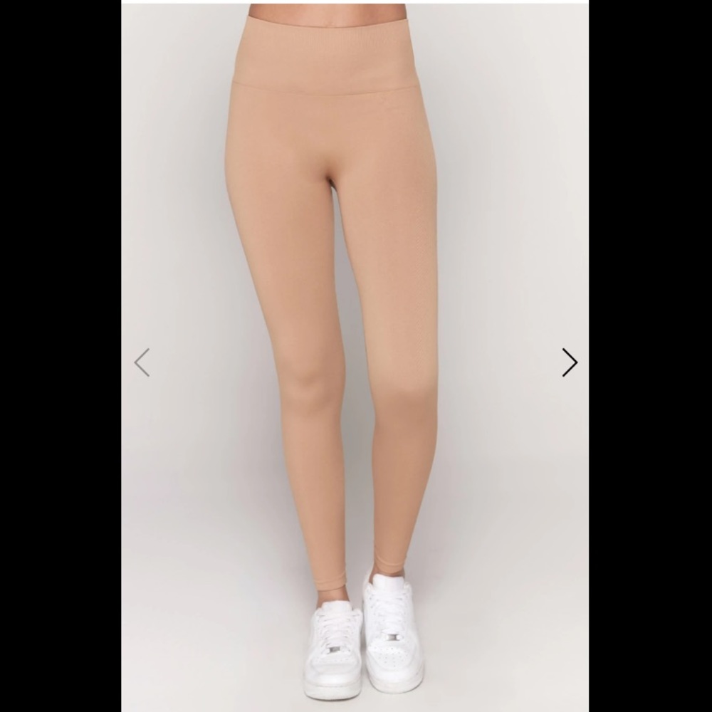 Spiritual Gangster Icon high waisted legging. Size XS/Smll